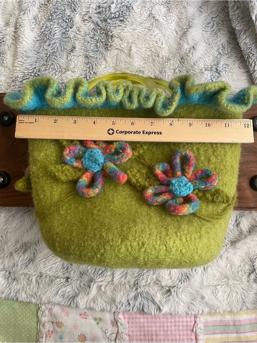 lime green felted wool purse with flowers - Picture 7 of 10